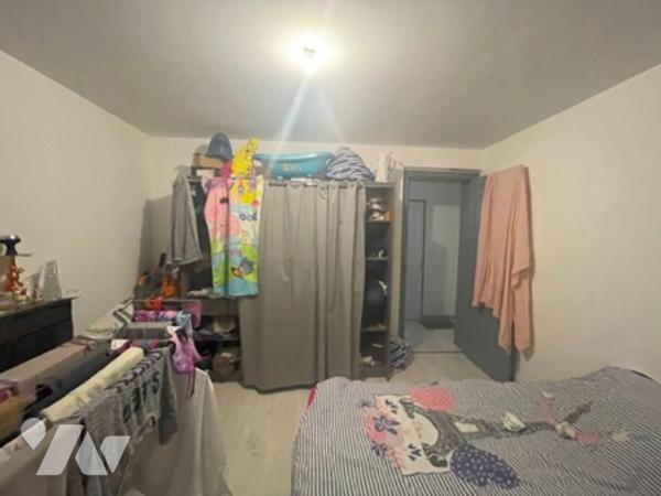 UN IMMEUBLE A USAGE MIXTE