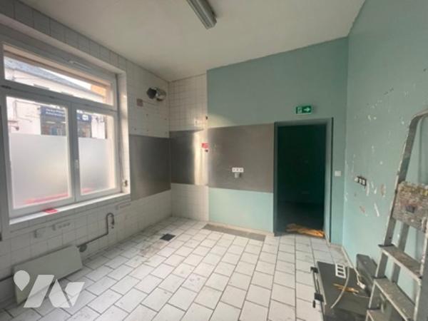 UN IMMEUBLE A USAGE MIXTE