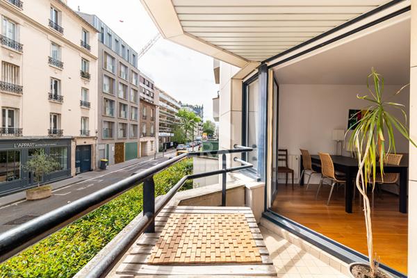 2 PIECES A 2 MINUTES DES PASSAGES