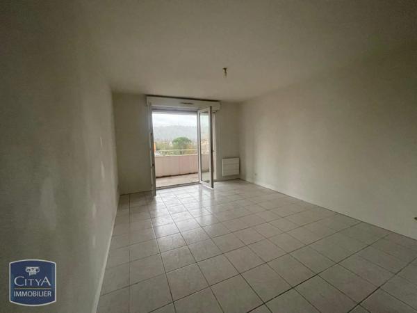 Appartement à louer 2 pièces 46.58m² Billère (64140)