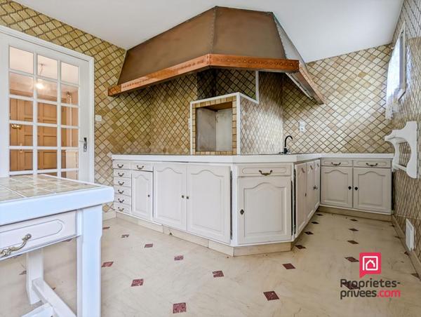 Maison La Boisse 8 pièces 202 m2