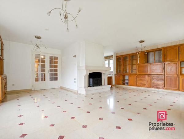 Maison La Boisse 8 pièces 202 m2