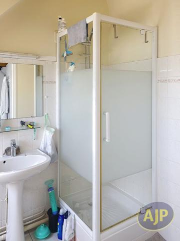 Appartement à louer Vannes : 4 pièces, 76m² avec 3 chambre(s) à 967€ - AJP Immobilier Vannes