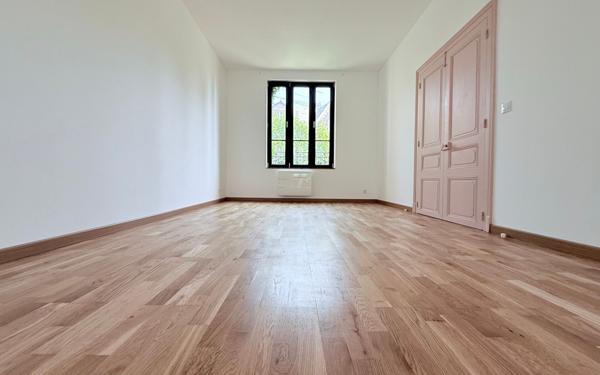 Maison à vendre    6 pièces •  Guise