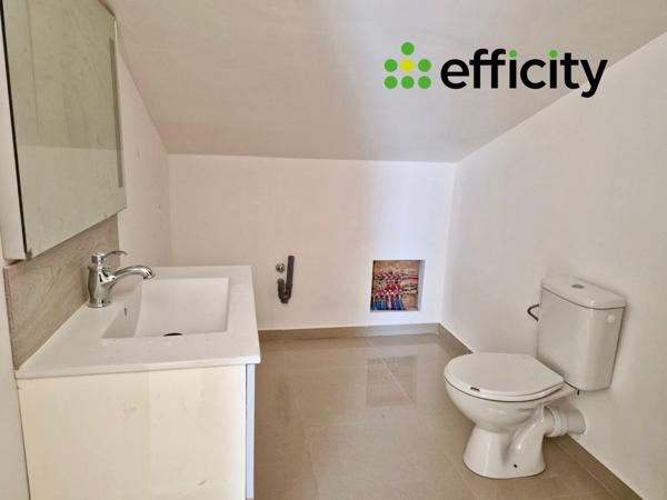 Immeuble 11 pièces - 226 m²