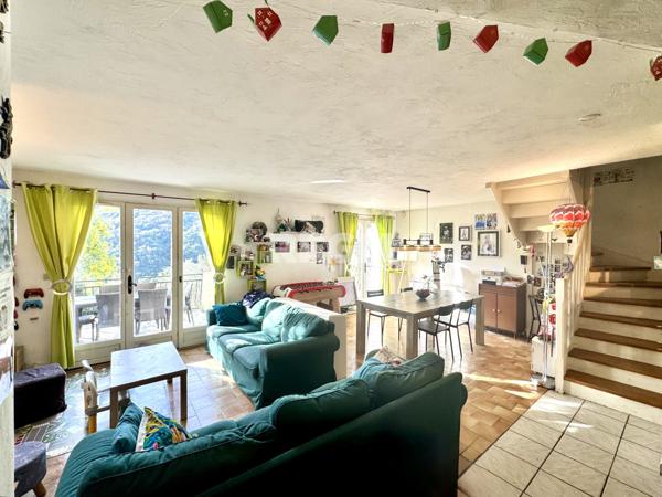 Les Adrets-de-l'Estérel (83600) AU CALME, MAISON 101m2 - 3 CHAMBRES - GARAGE