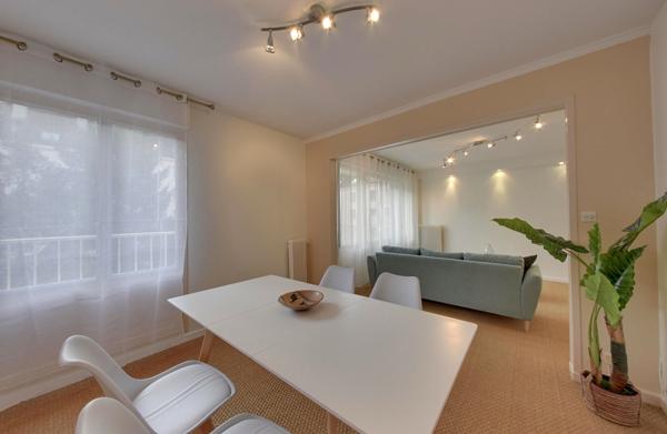 Superbe appartement meublé avec garage, Quartier du Pont
