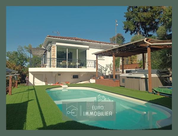 Maison sur 2 niveaux de 140 m², 4 chambres, piscine,,  terrain de 2211 m² Gironde (33) - NOUVELLE AQUITAINE
