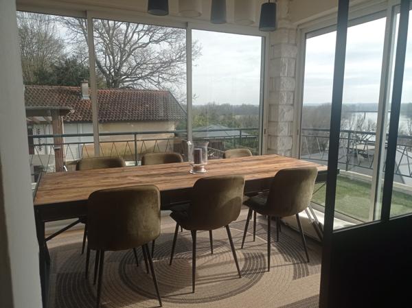 Maison sur 2 niveaux de 140 m², 4 chambres, piscine,,  terrain de 2211 m² Gironde (33) - NOUVELLE AQUITAINE