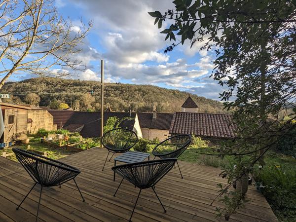 Maison en pierre - Catus 4 pièce(s) 80 m2 + cour + jardin + vue dégagée