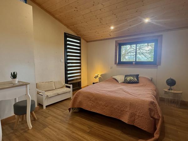 Bourg-de-Visa (82190) Bourg de Visa Domaine éco-responsable avec quatre habitations indépendantes, revenus locatifs et 6 hectares