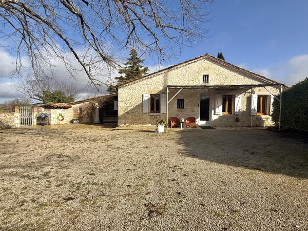 Bourg-de-Visa (82190) Bourg de Visa Domaine éco-responsable avec quatre habitations indépendantes, revenus locatifs et 6 hectares