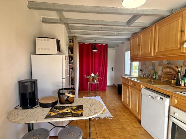 Bourg-de-Visa (82190) Bourg de Visa Domaine éco-responsable avec quatre habitations indépendantes, revenus locatifs et 6 hectares