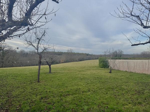 Bourg-de-Visa (82190) Bourg de Visa Domaine éco-responsable avec quatre habitations indépendantes, revenus locatifs et 6 hectares