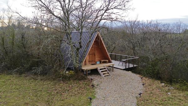 Bourg-de-Visa (82190) Bourg de Visa Domaine éco-responsable avec quatre habitations indépendantes, revenus locatifs et 6 hectares