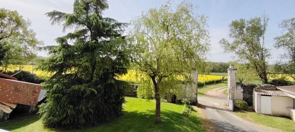 Corps de ferme de caractère - 210 m2 habitable - 5260 m2 ter