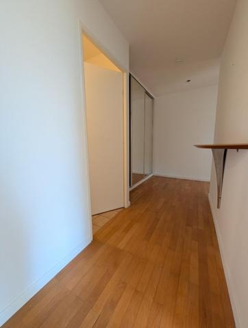 LOUE Grand T2 52m²+ Terrasse Pont des Demoiselles 2 pièces