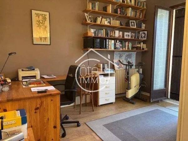 ST PIERRE D'EYRAUD - Belle propriété 7 pièces 203 m2