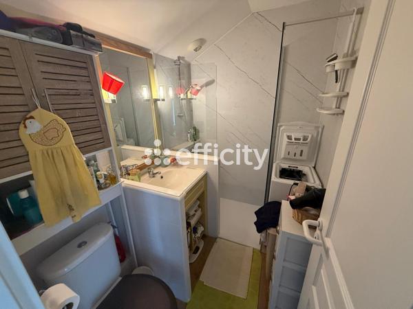 Maison
         3 pièces
        - 44 m² 180 000 € *