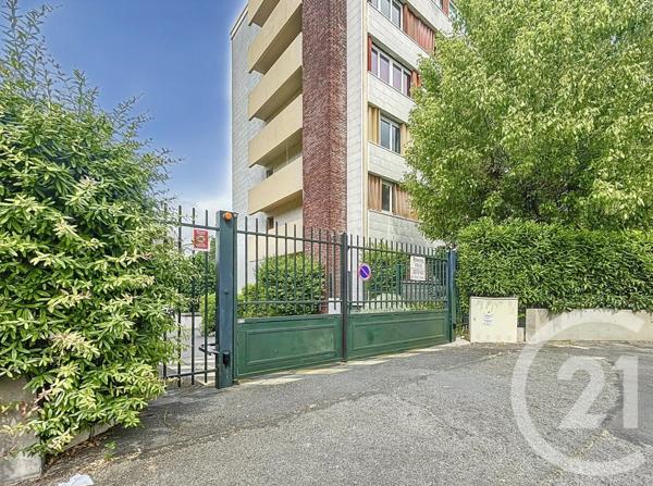 Appartement F2 à vendre  2 pièces - 60,78 m2 FRESNES - 94