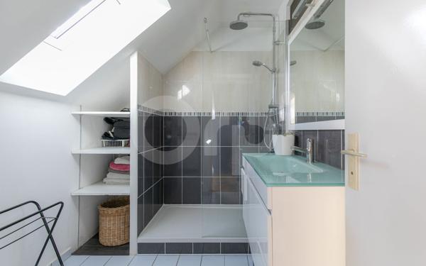 Maison à vendre    6 pièces • 109,05 m2 Vaires-sur-Marne