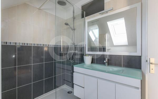 Maison à vendre    6 pièces • 109,05 m2 Vaires-sur-Marne