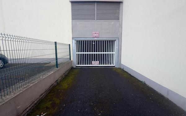 Stationnement à vendre