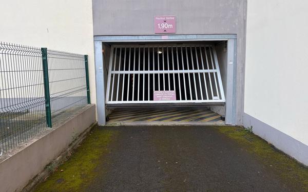 Stationnement à vendre