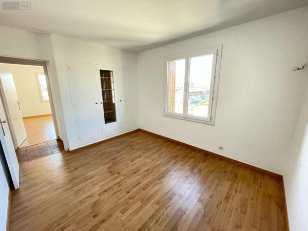 Appartement à vendre à Manosque dans les Alpes-de-Haute-Provence (04100), ref : 025/1933