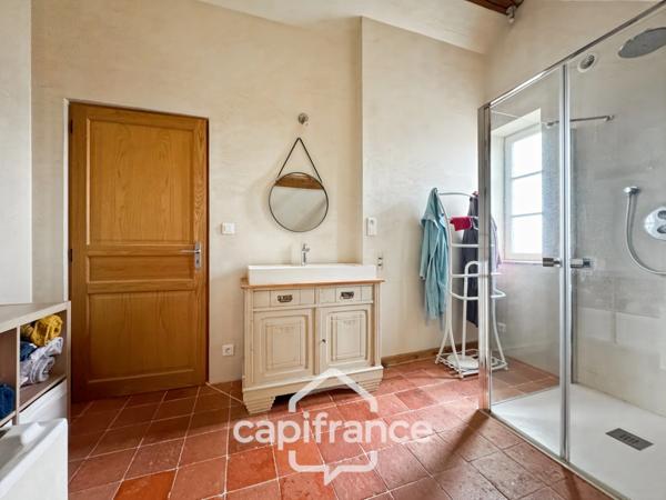 Maison à vendre 10 pièces SAINT GERMAIN DU PLAIN (71)