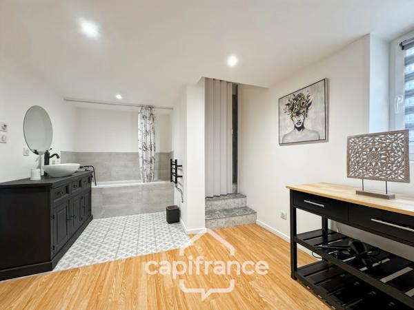 Maison à vendre 10 pièces SAINT GERMAIN DU PLAIN (71)