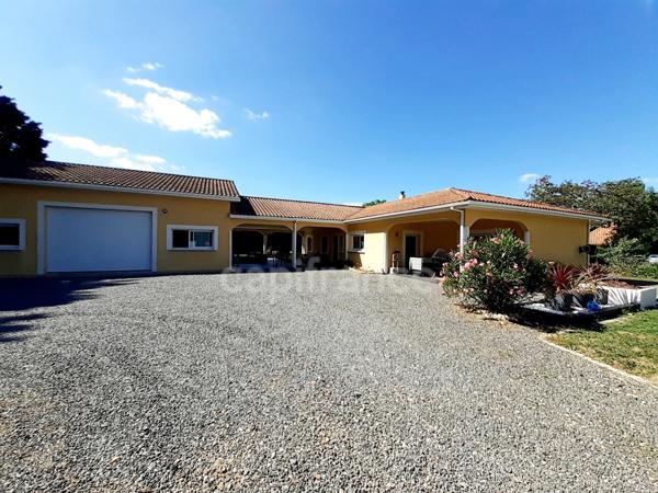 Maison à vendre 7 pièces SAINT JULIEN L'ARS (86)