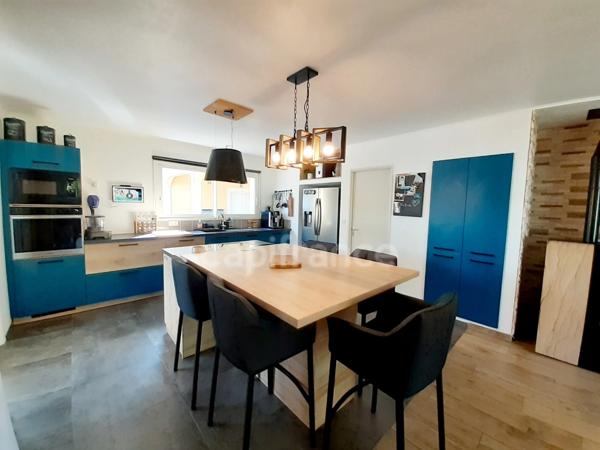 Maison à vendre 7 pièces SAINT JULIEN L'ARS (86)