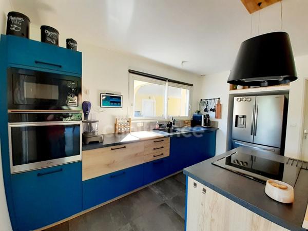 Maison à vendre 7 pièces SAINT JULIEN L'ARS (86)