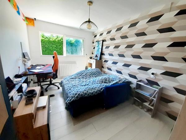 Maison à vendre 7 pièces SAINT JULIEN L'ARS (86)