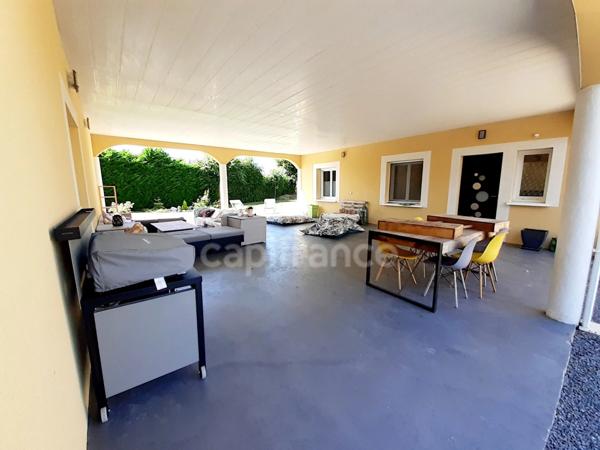 Maison à vendre 7 pièces SAINT JULIEN L'ARS (86)