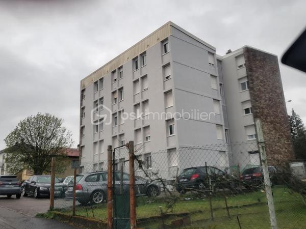 Immeuble commercial de 1 140 m²