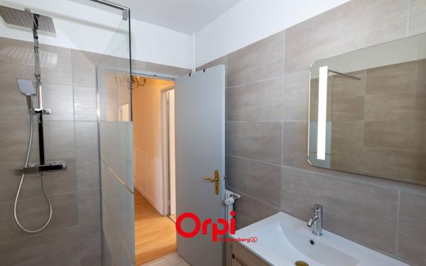 Appartement à vendre    3 pièces • 83 m2 Souffelweyersheim