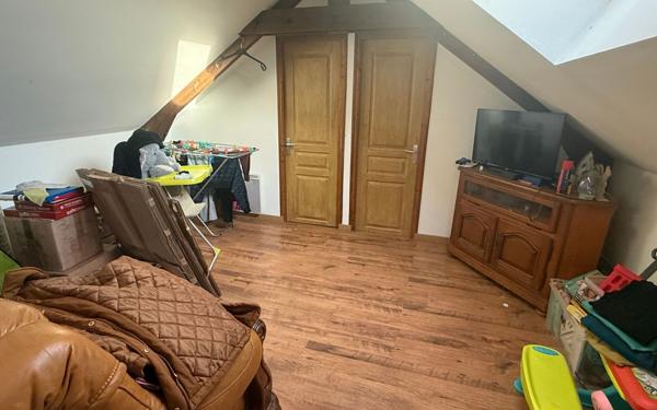 Appartement à louer    3 pièces •  Versigny