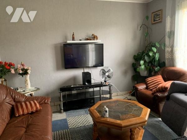 maison d'habitation avec terrain attenant