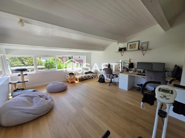 Maison 182 m², 4 Chambres sur Terrain de 517 m²