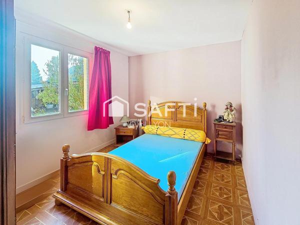 Maison avec dépendances !