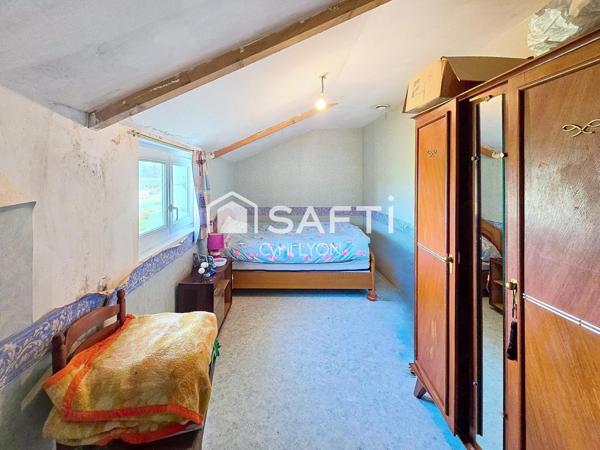 Maison avec dépendances !