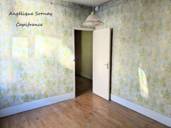 EN EXCLUSIVITE LONS LE SAUNIER (39) MAISON DE VILLE 5 min du centre-ville – Jardin