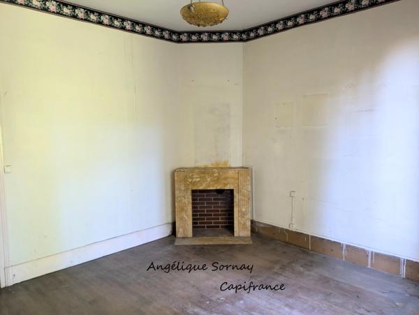 EN EXCLUSIVITE LONS LE SAUNIER (39) MAISON DE VILLE 5 min du centre-ville – Jardin