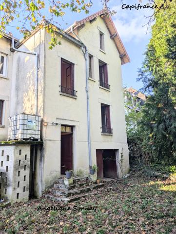 EN EXCLUSIVITE LONS LE SAUNIER (39) MAISON DE VILLE 5 min du centre-ville – Jardin