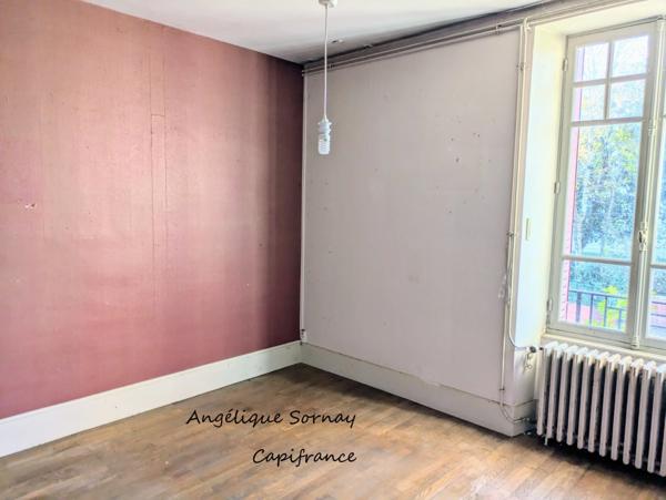 EN EXCLUSIVITE LONS LE SAUNIER (39) MAISON DE VILLE 5 min du centre-ville – Jardin