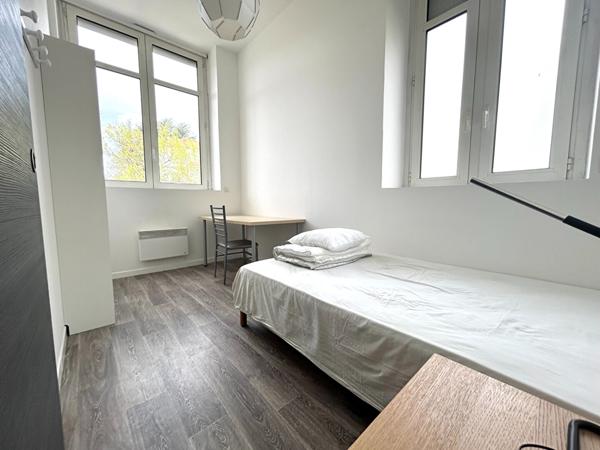 SAINT ETIENNE : appartement 2 pièces (28 m²) à louer
