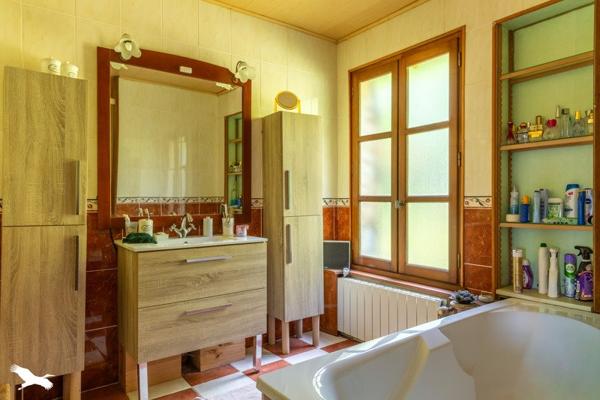 Maison à vendre |  Saint-Yrieix-la-Perche |  4 pièces | 143 m²
