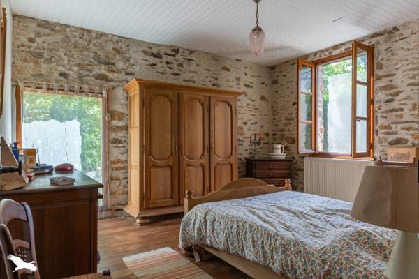 Maison à vendre |  Saint-Yrieix-la-Perche |  4 pièces | 143 m²